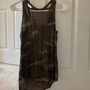 camo tank